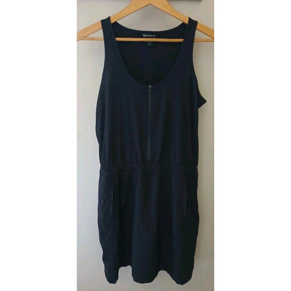 Athleta Expedition Sleeveless Dress Size 6 Travel Active Shorts Pockets Zipper